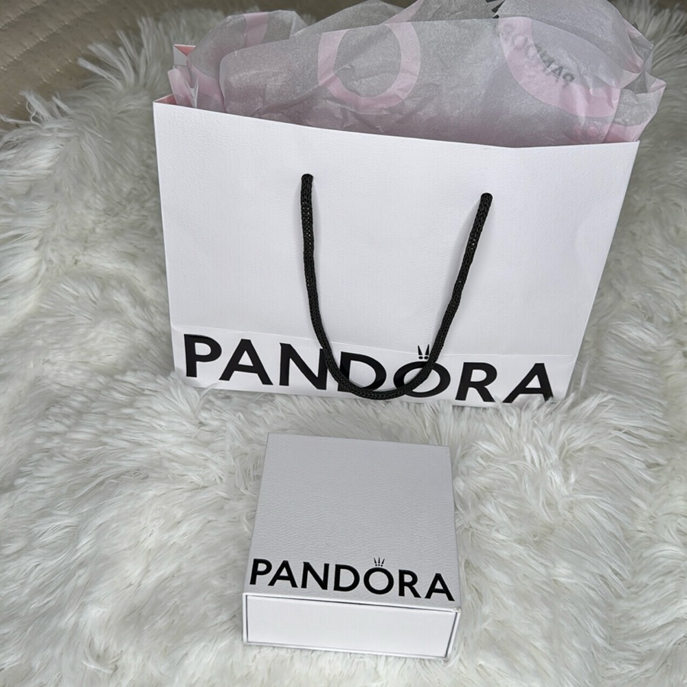Pandora gift box, gift bag and tissues